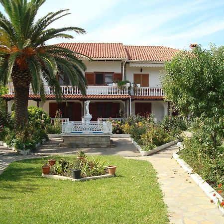 Villa Tonia Apartments Sarti Exterior photo
