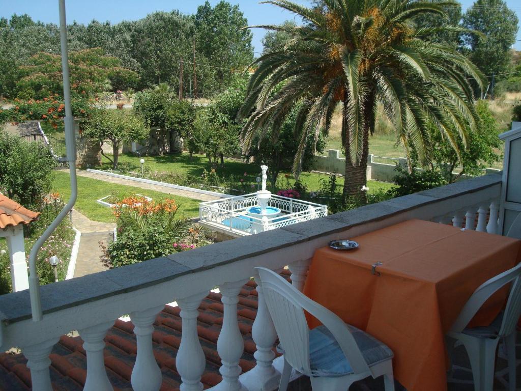 Villa Tonia Apartments Sarti Exterior photo